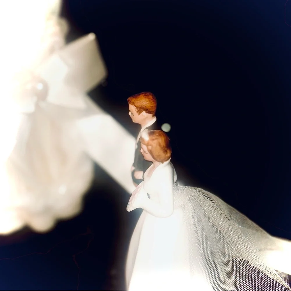 1950s Wilton Chicago Bride & Groom Topper